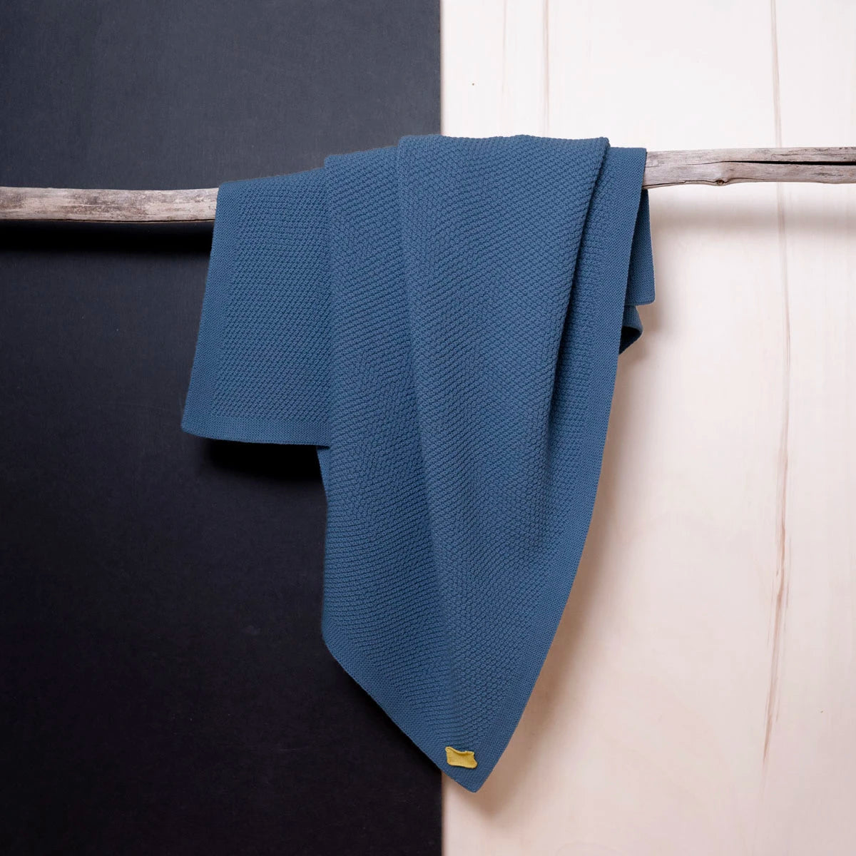 THE WOOLLY BLANKET - ocean blue