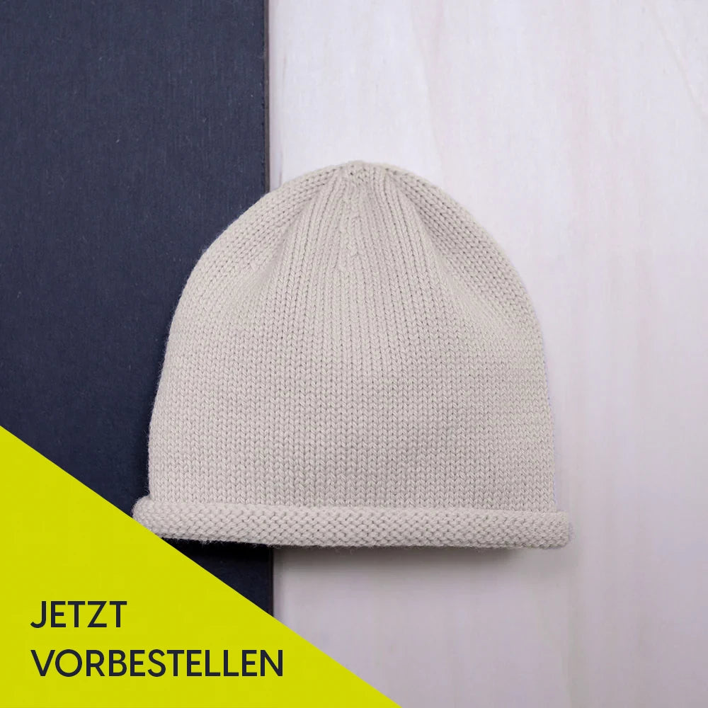 THE WOOLLY HAT - sand