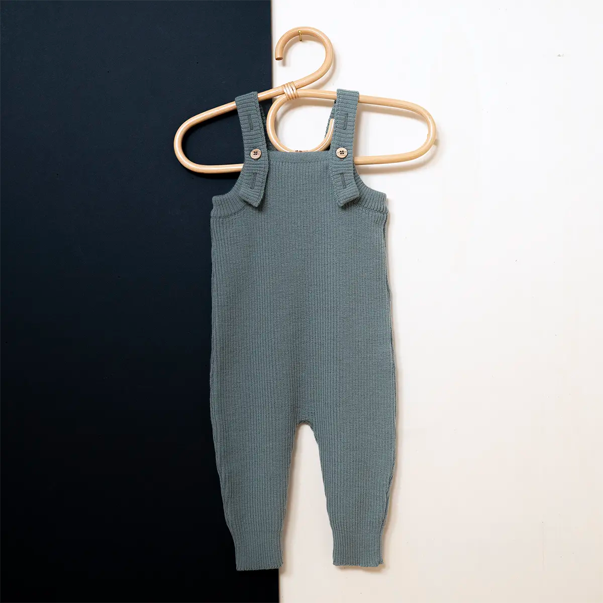 Baby Latzhose - Sage - The Woolly Jumper