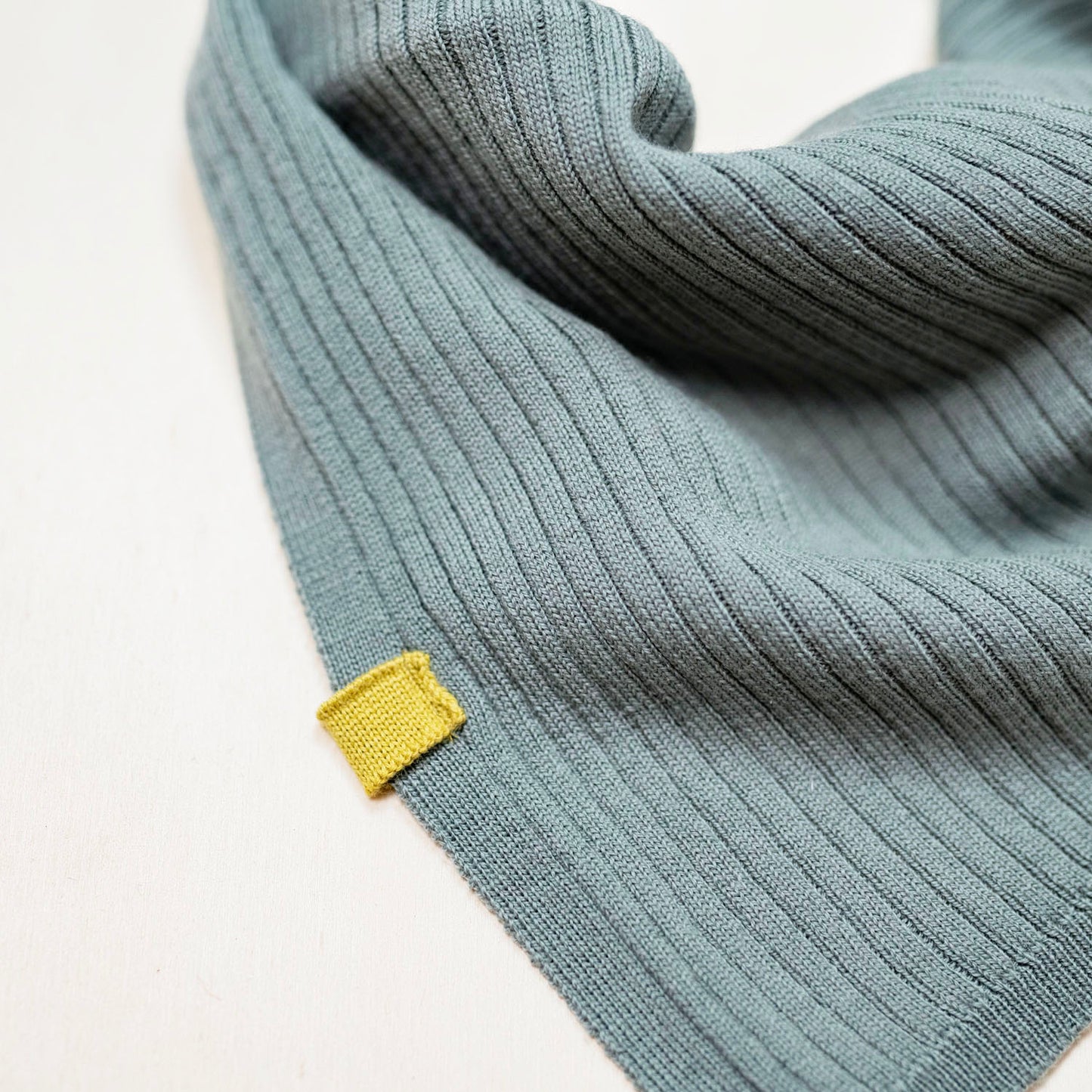 THE WOOLLY SCARF KIDS - sage