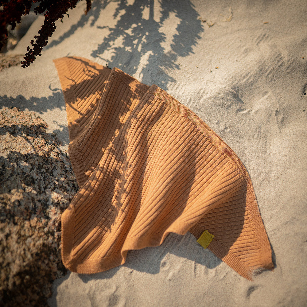 THE WOOLLY SCARF BABY - camel