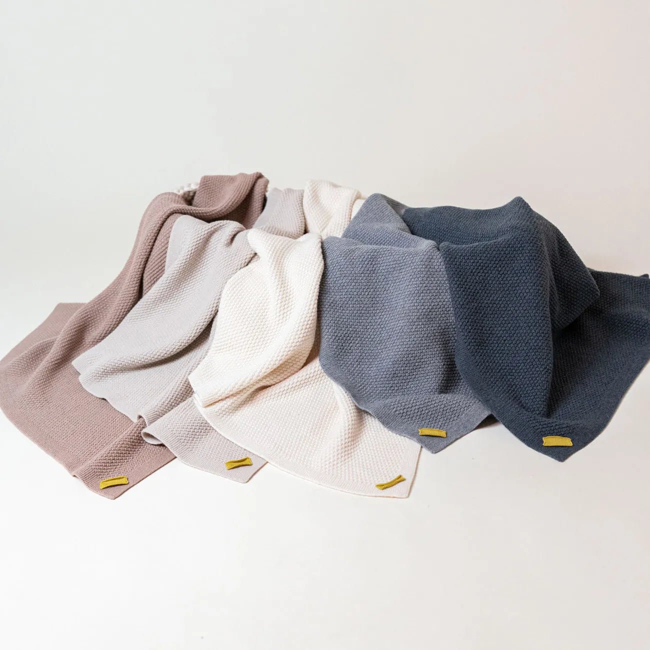 THE WOOLLY BLANKET - graphite grey