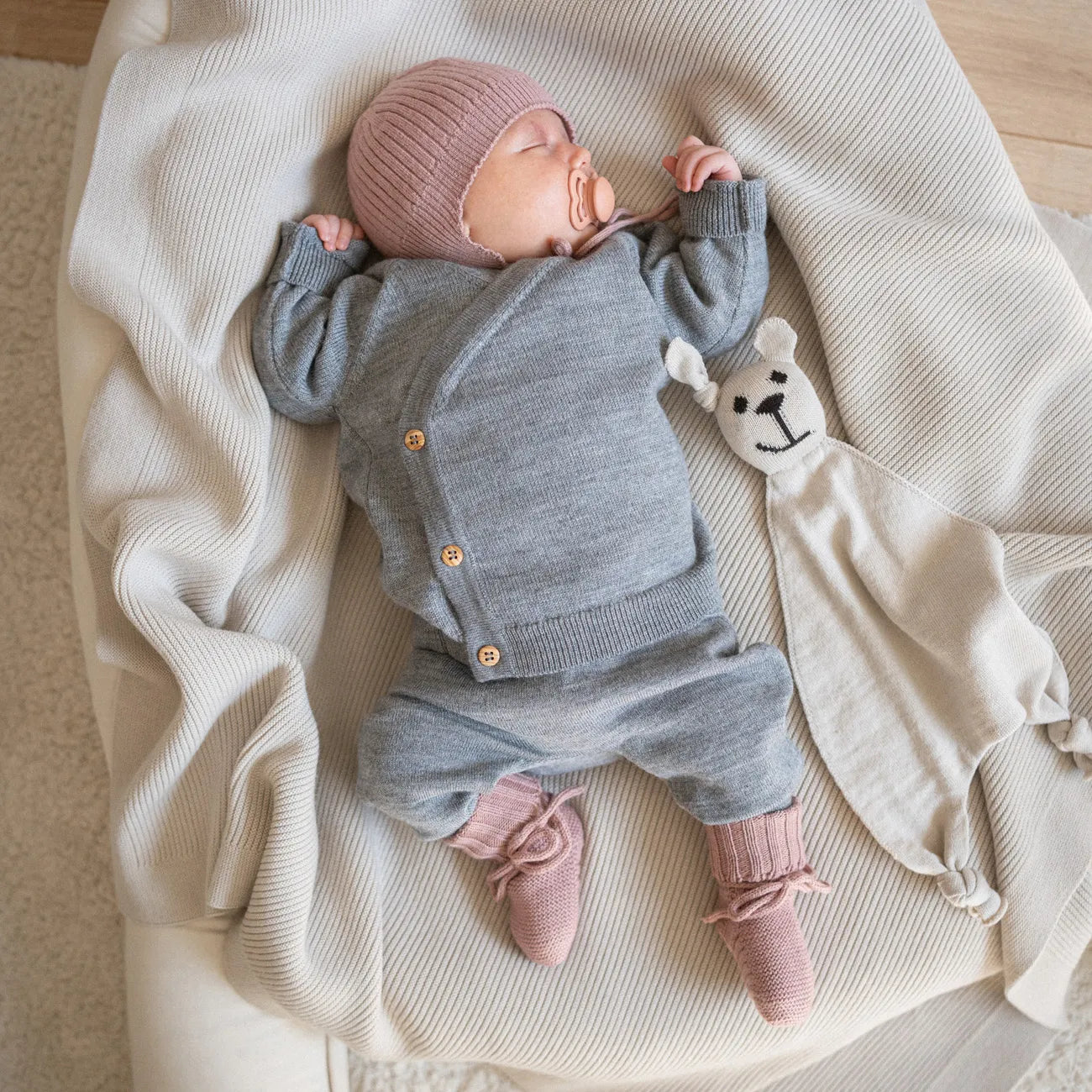 KLEINES KUSCHEL-SET - cloud grey