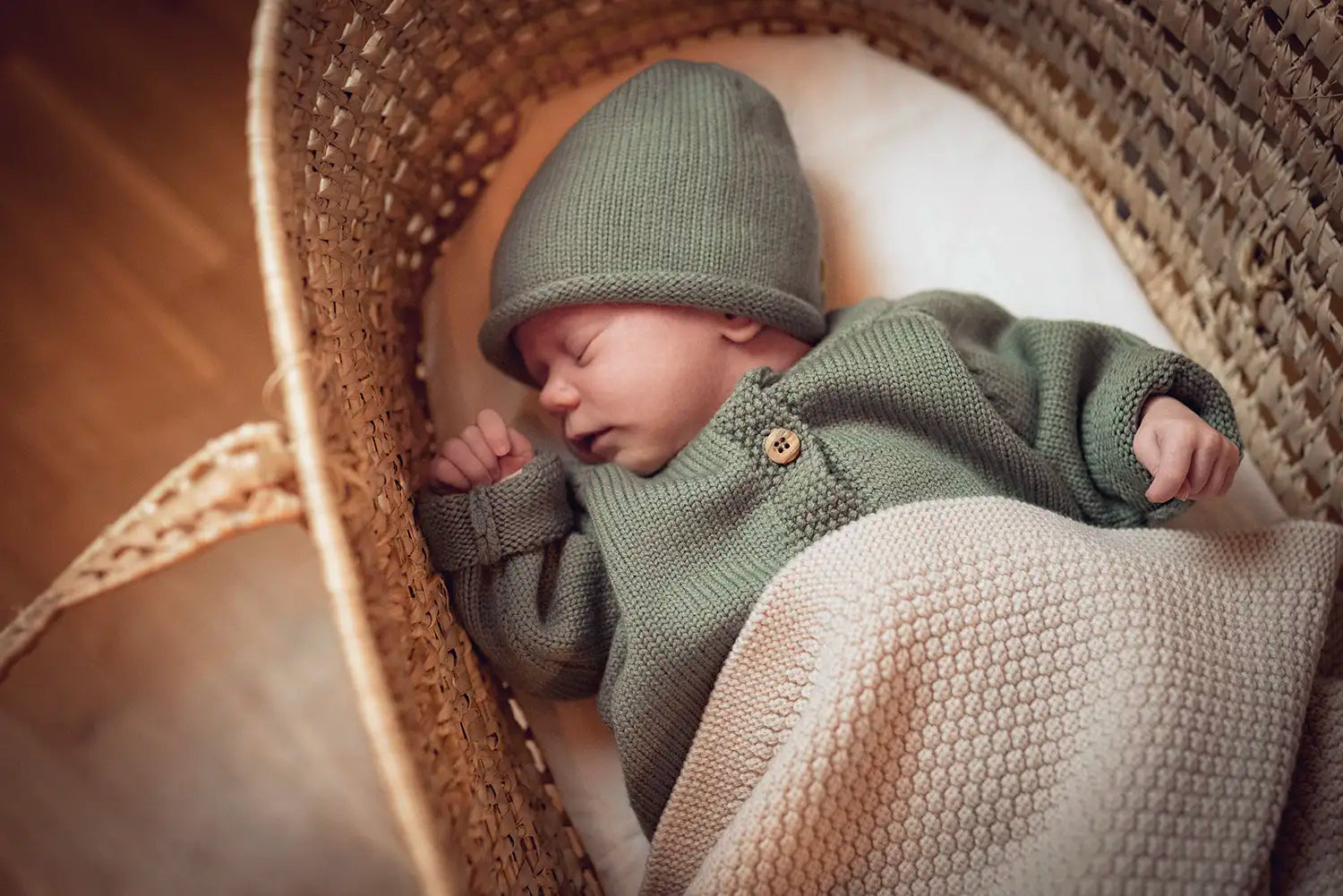 Baby Strickjacke - Cardigan aus Merinowolle