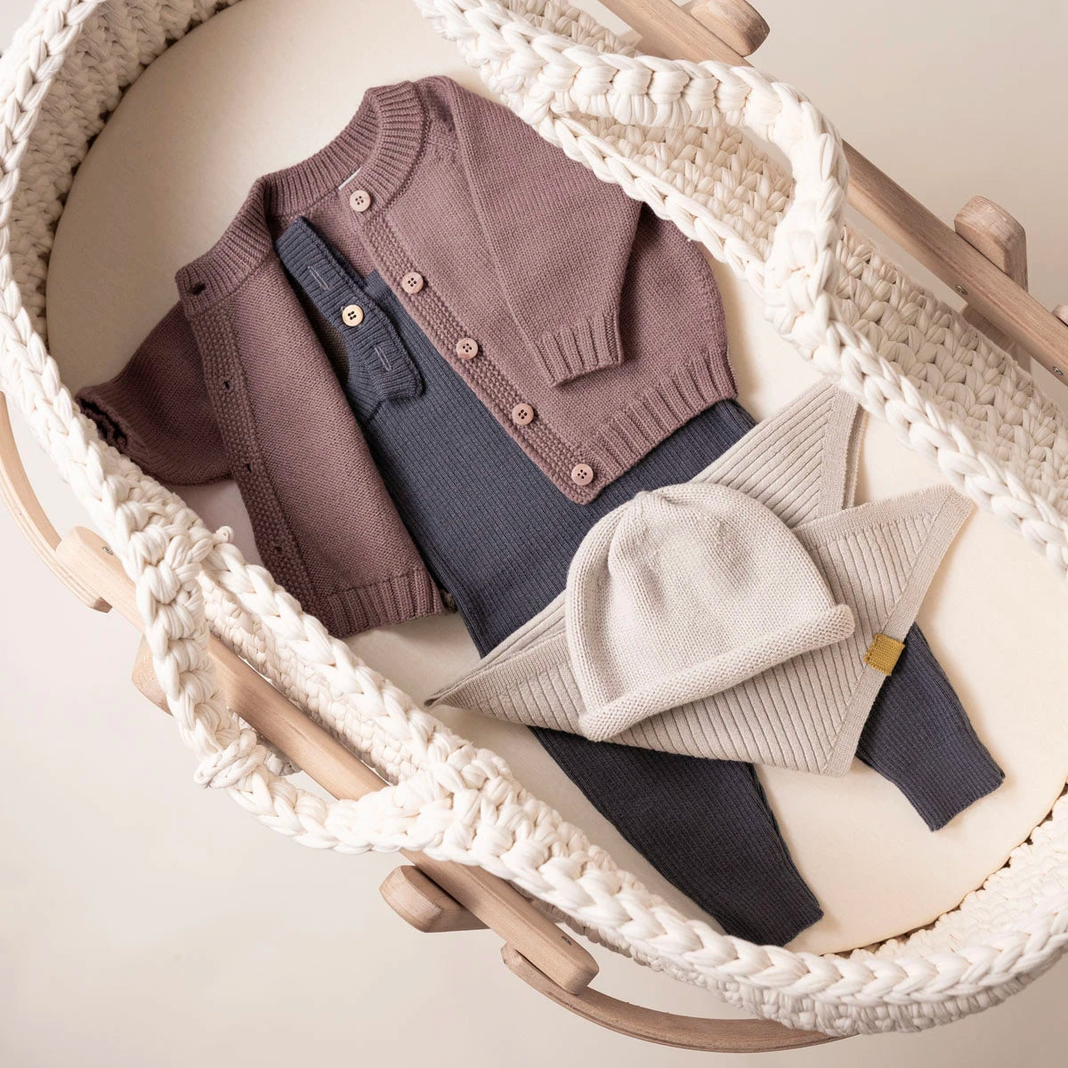 THE WOOLLY JUMPER - grey