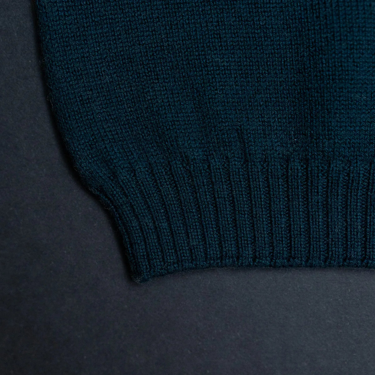 THE WOOLLY BABY SWEATER - new petrol