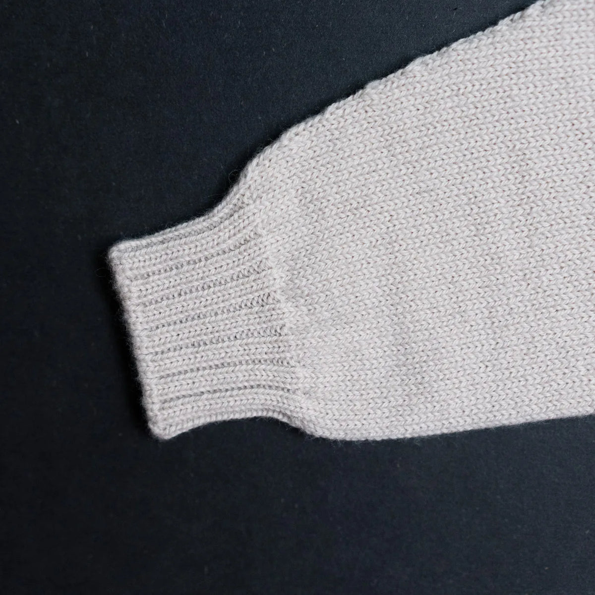 THE WOOLLY BABY SWEATER - sand