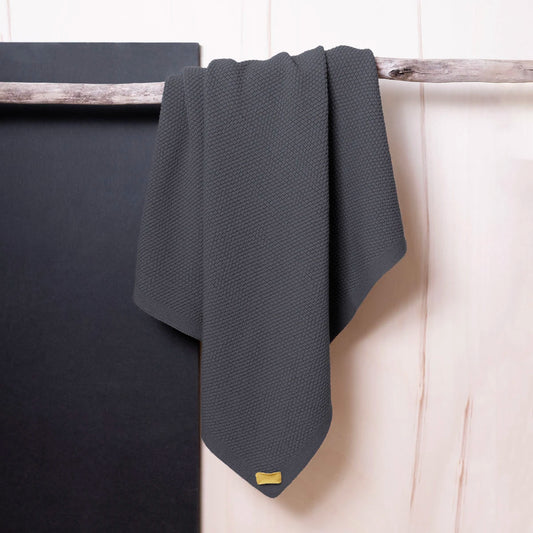 THE WOOLLY BLANKET - grey