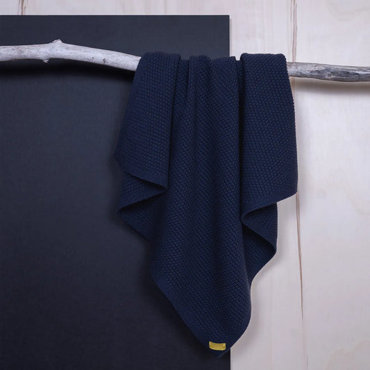 THE WOOLLY BLANKET - midnight blue