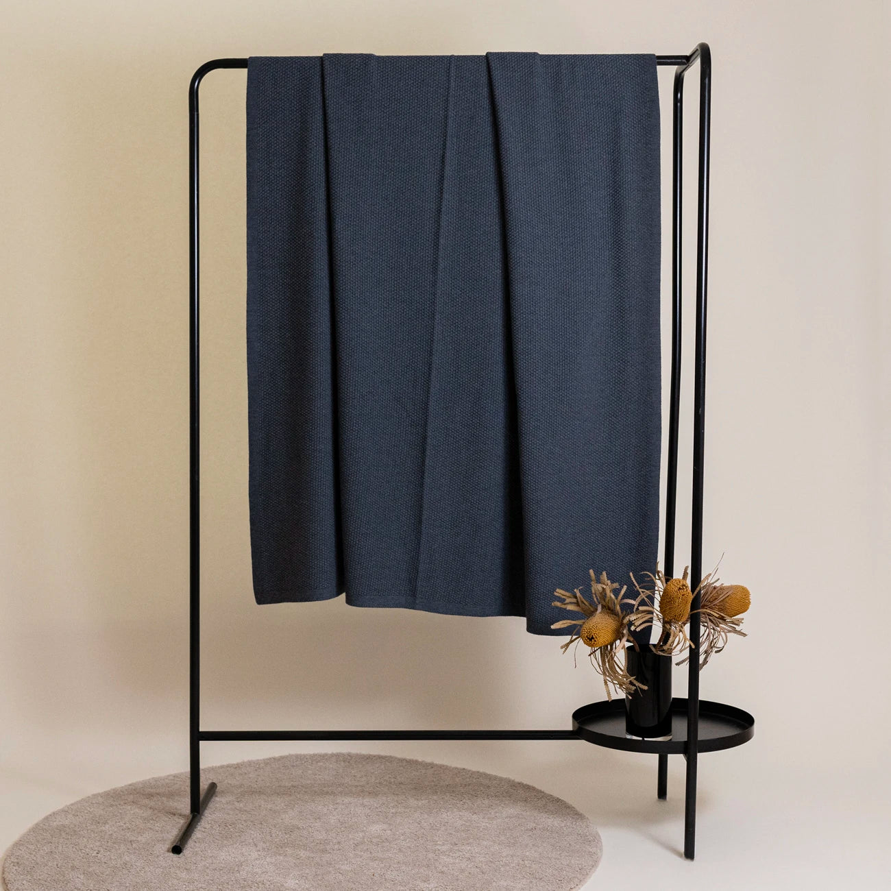 THE WOOLLY FAMILY BLANKET - graphite grey