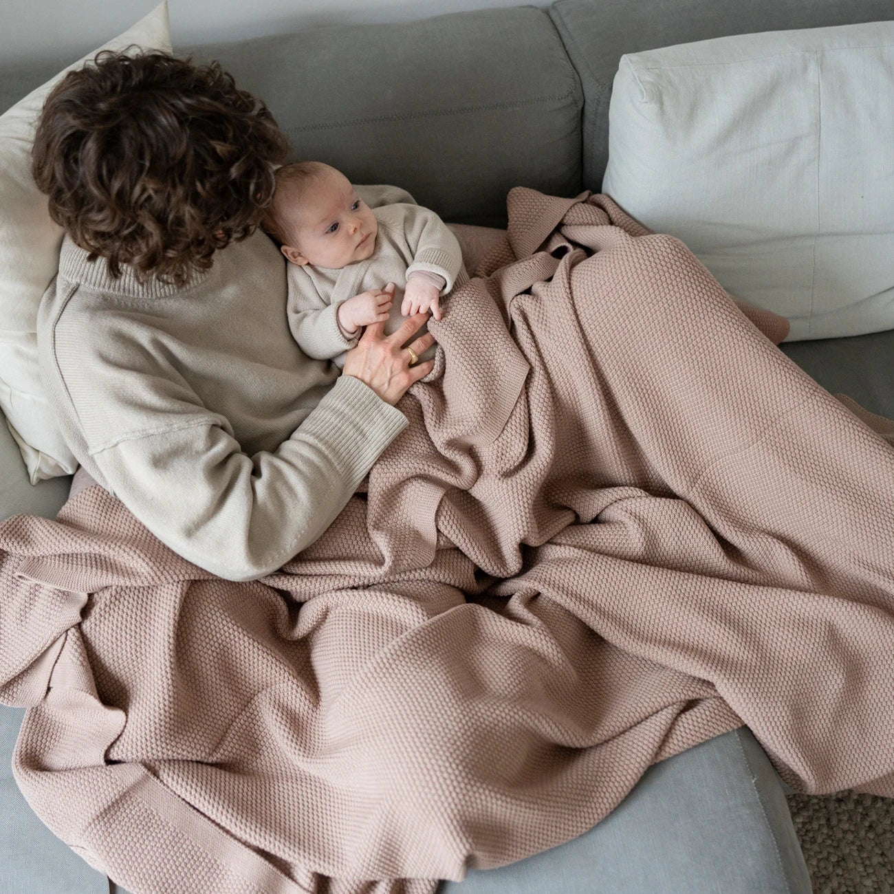 THE WOOLLY FAMILY BLANKET - cappuccino