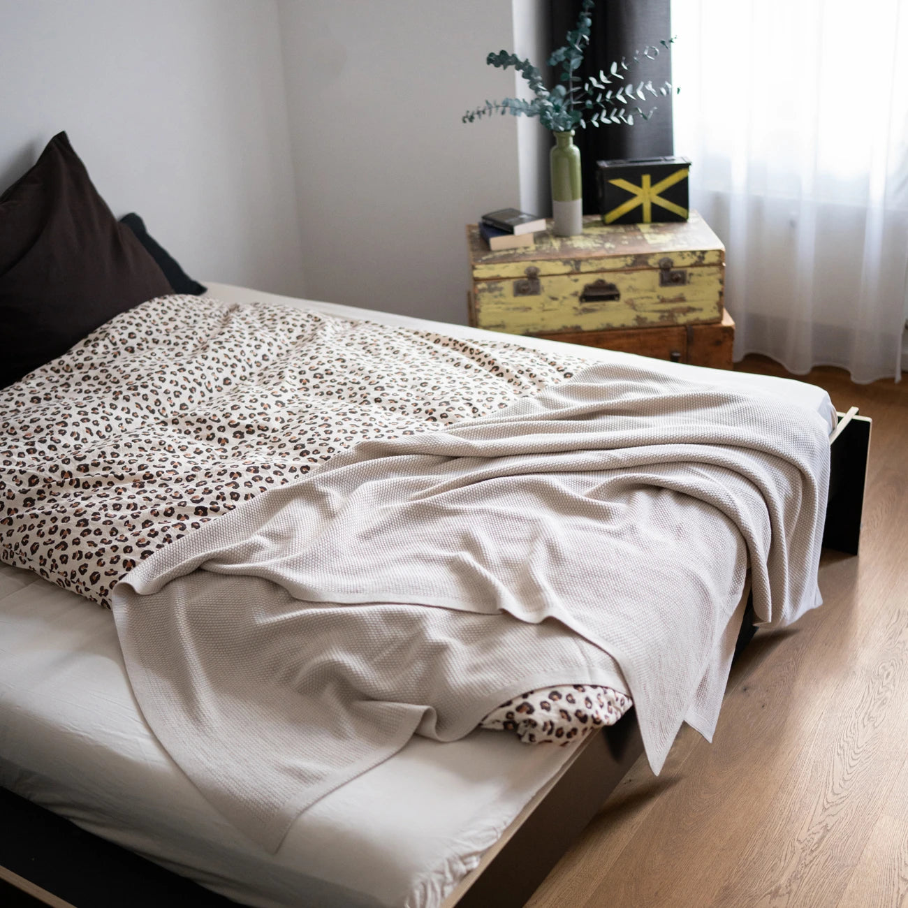 THE WOOLLY FAMILY BLANKET - sand