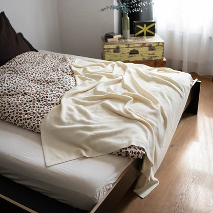 THE WOOLLY FAMILY BLANKET - pure