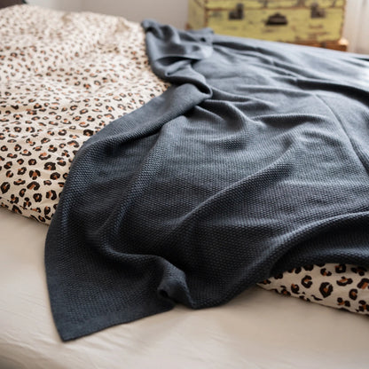 THE WOOLLY FAMILY BLANKET - graphite grey