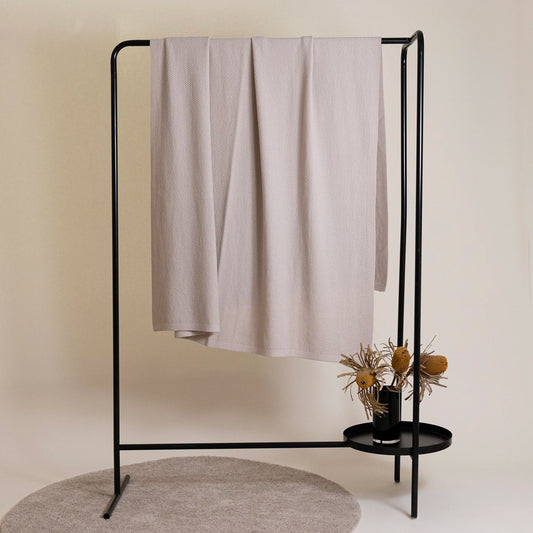 THE WOOLLY FAMILY BLANKET - sand