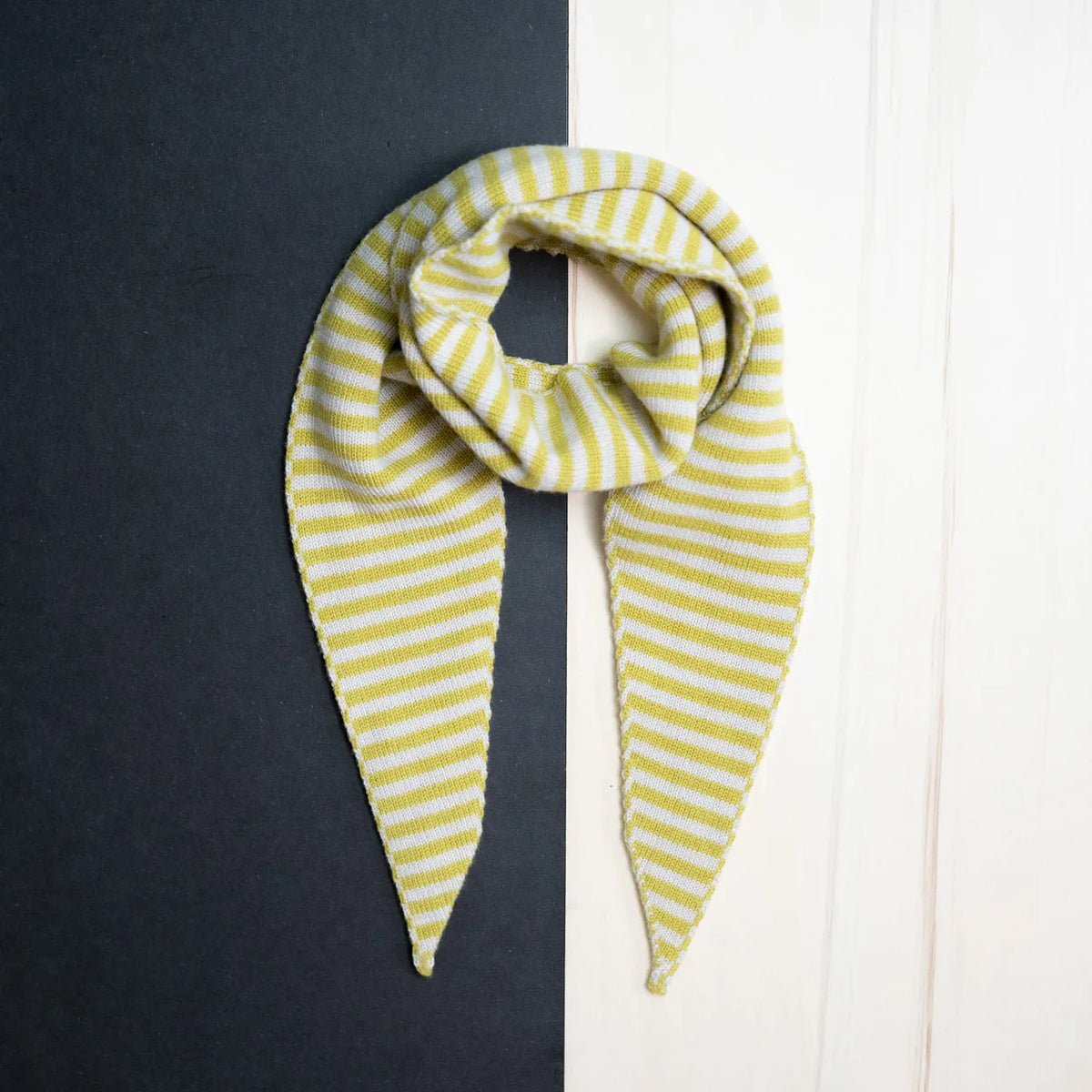 THE WOOLLY FAMILY SCARF STRIPED - SAND / QUINCE