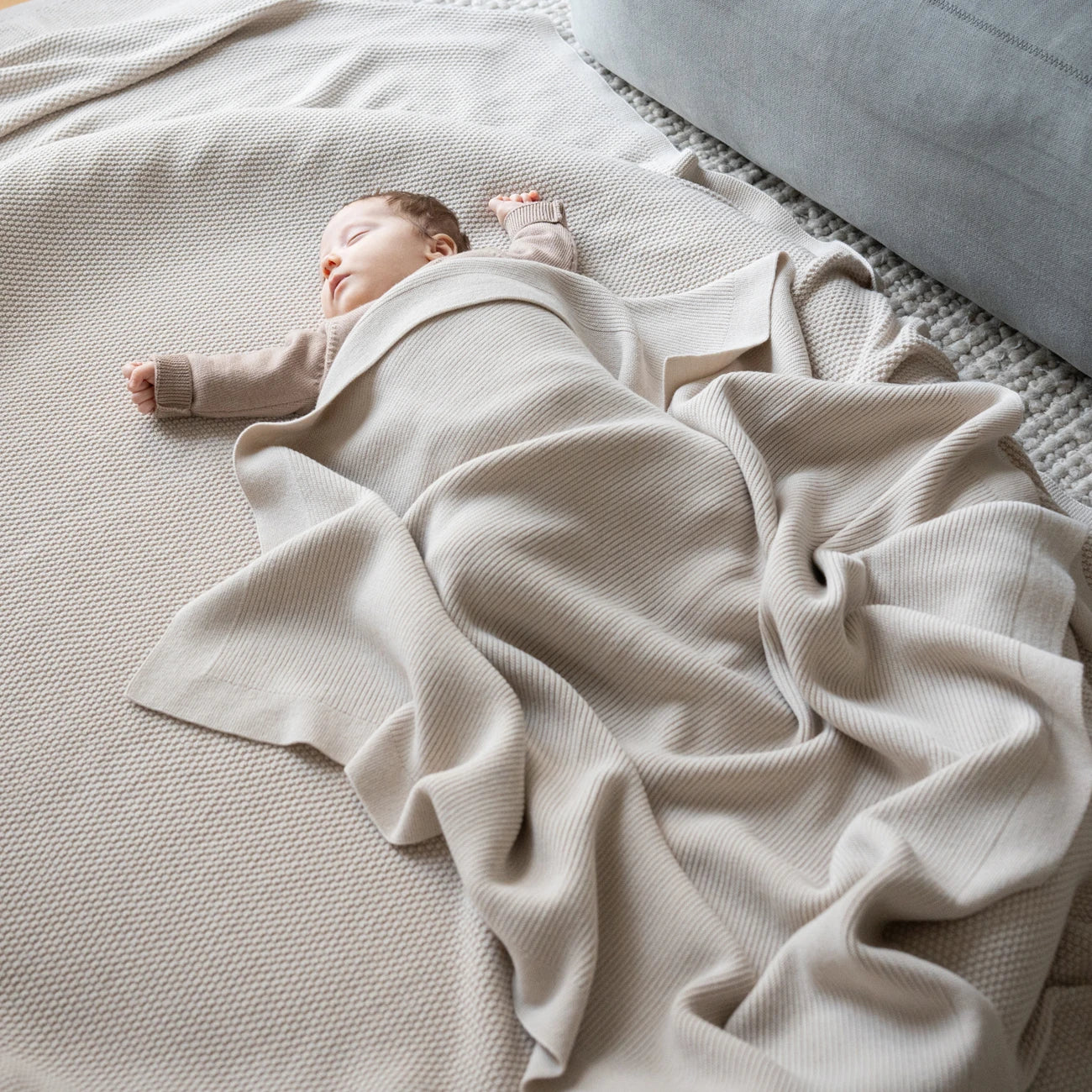 THE WOOLLY RIB BLANKET - sand