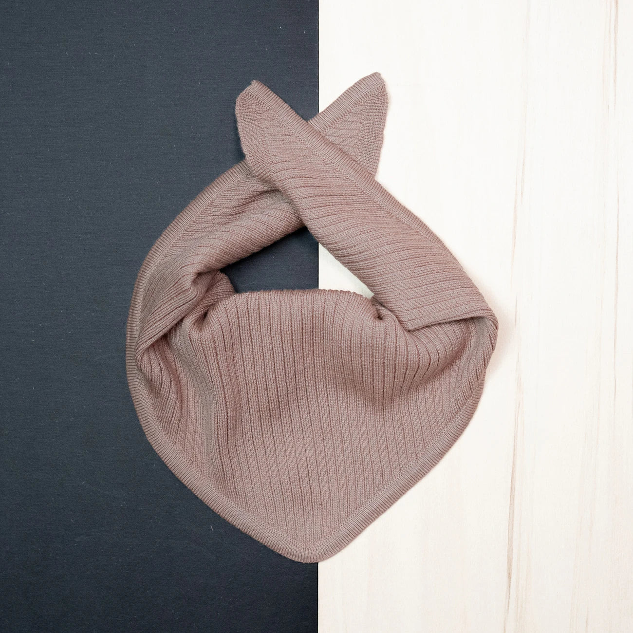 THE WOOLLY TRIANGLE SCARF SMALL - cappuccino
