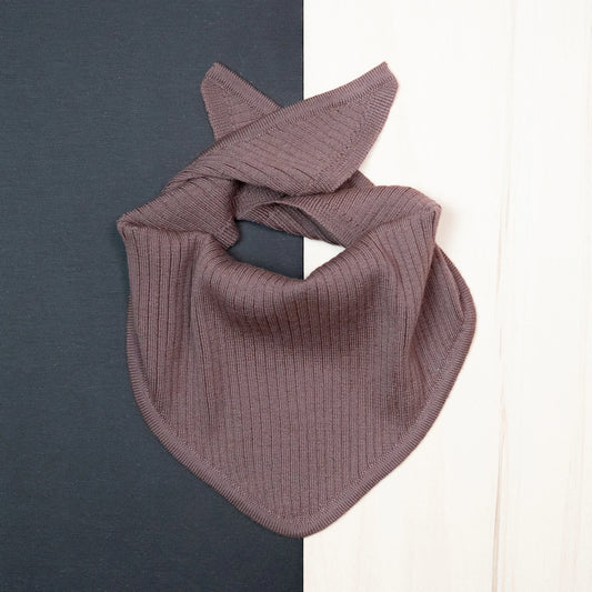 THE WOOLLY TRIANGLE SCARF SMALL - mauve