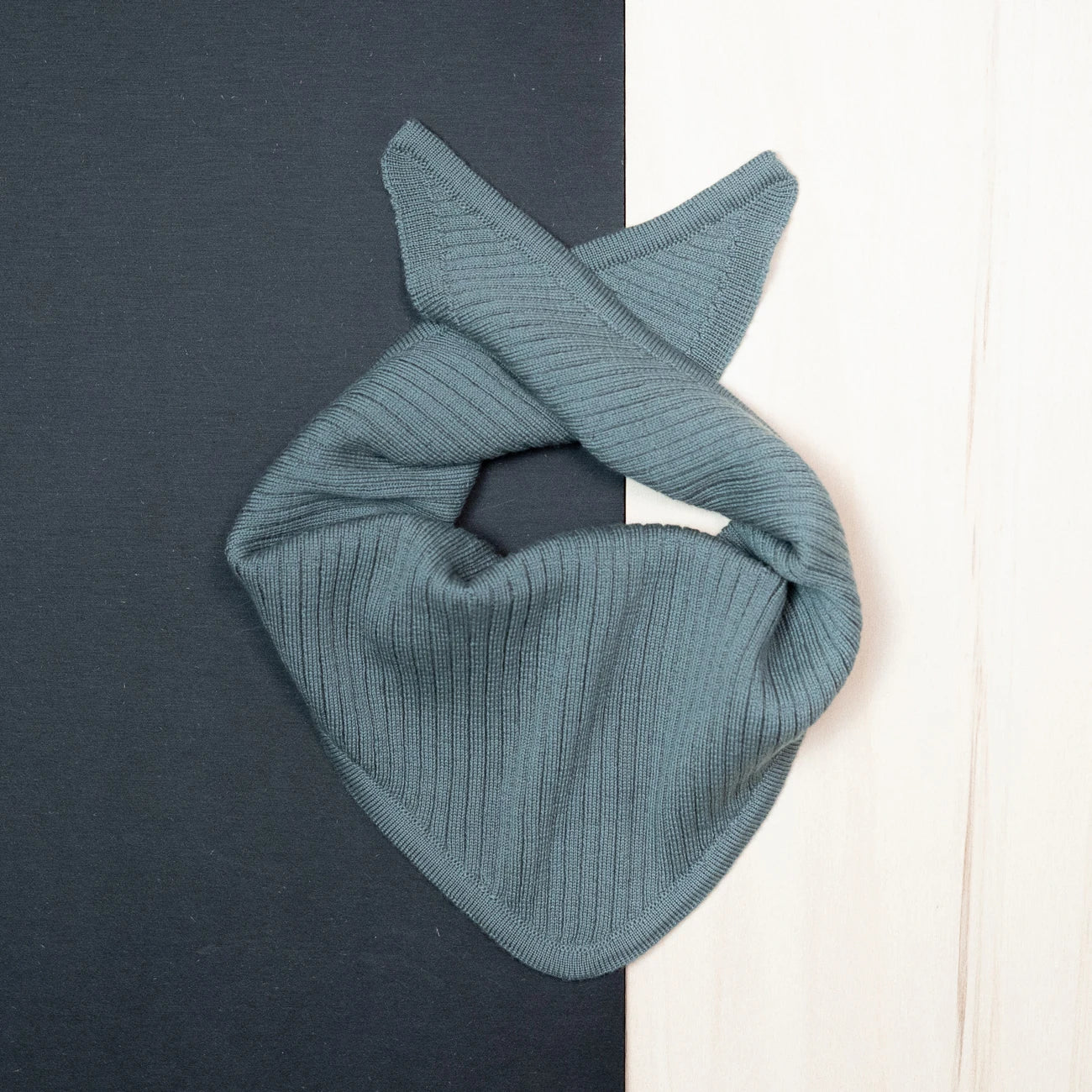 THE WOOLLY TRIANGLE SCARF SMALL - sage