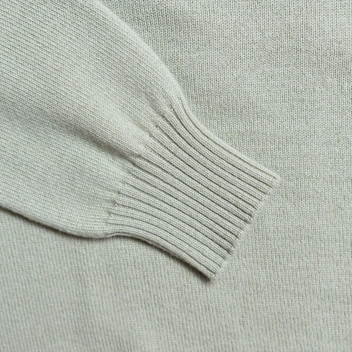 THE WOOLLY WO/MAN SWEATER - light matcha
