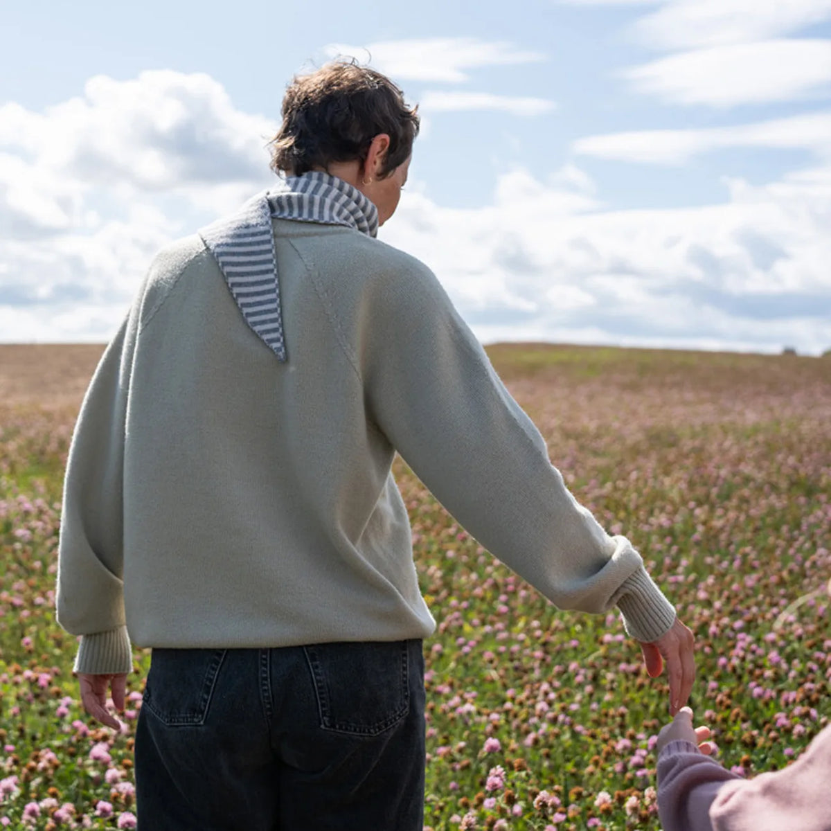 THE WOOLLY WO/MAN SWEATER - light matcha