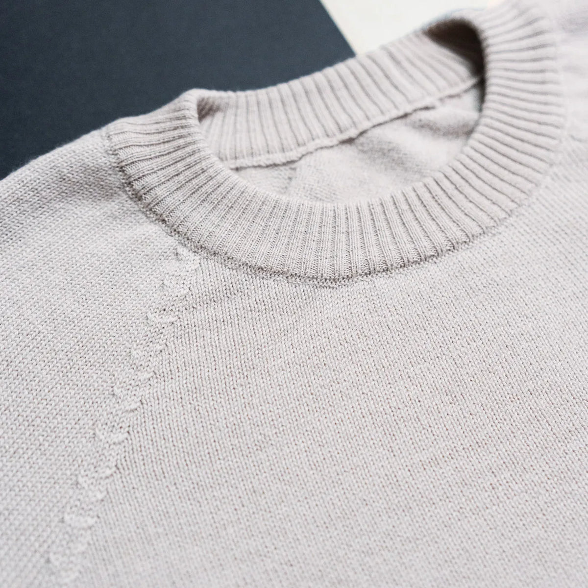 THE WOOLLY WO/MAN SWEATER - sand