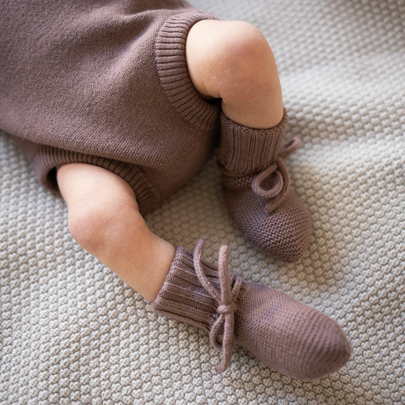 THE WOOLLY BABY BOOTIE - sand