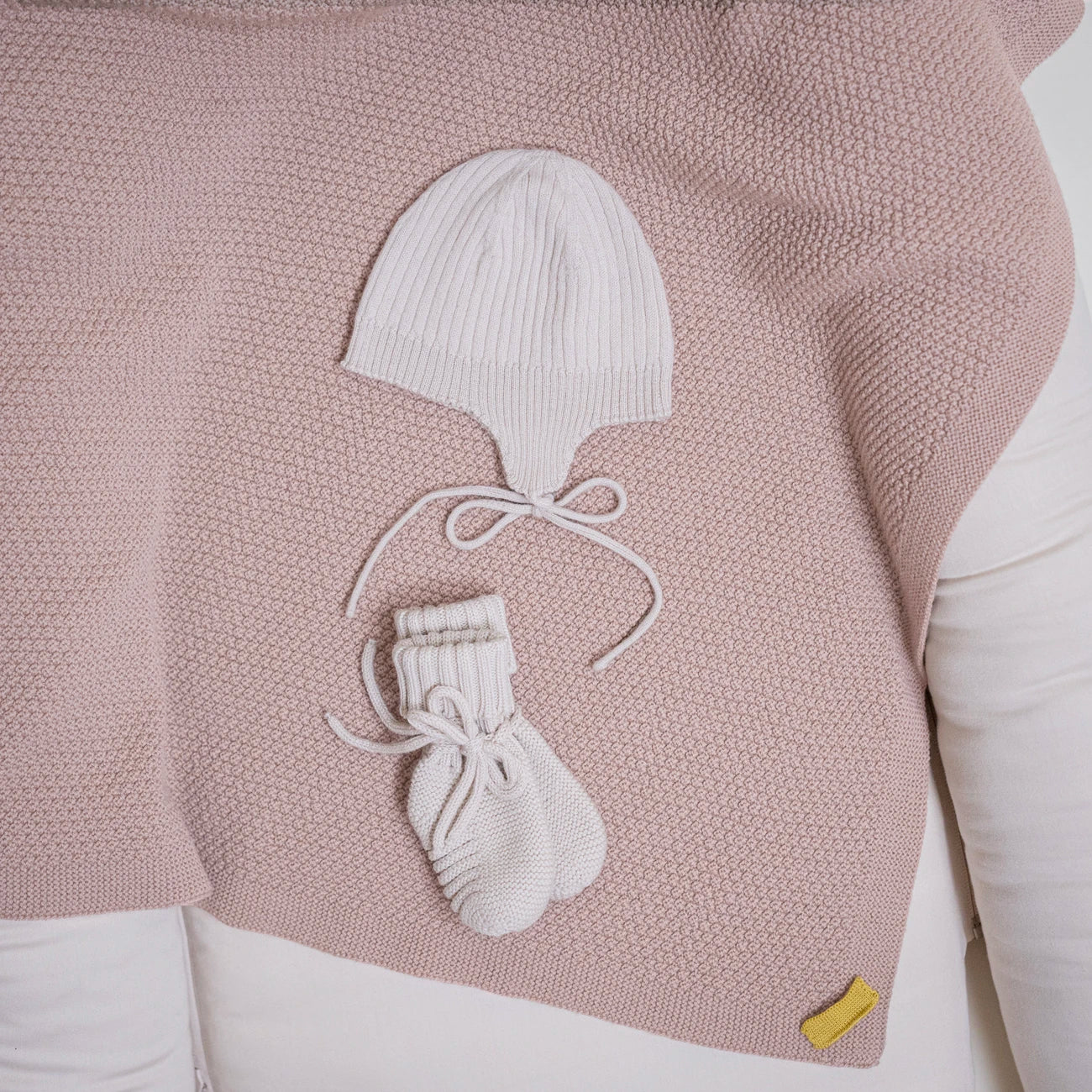 THE WOOLLY BABY BOOTIE - sand