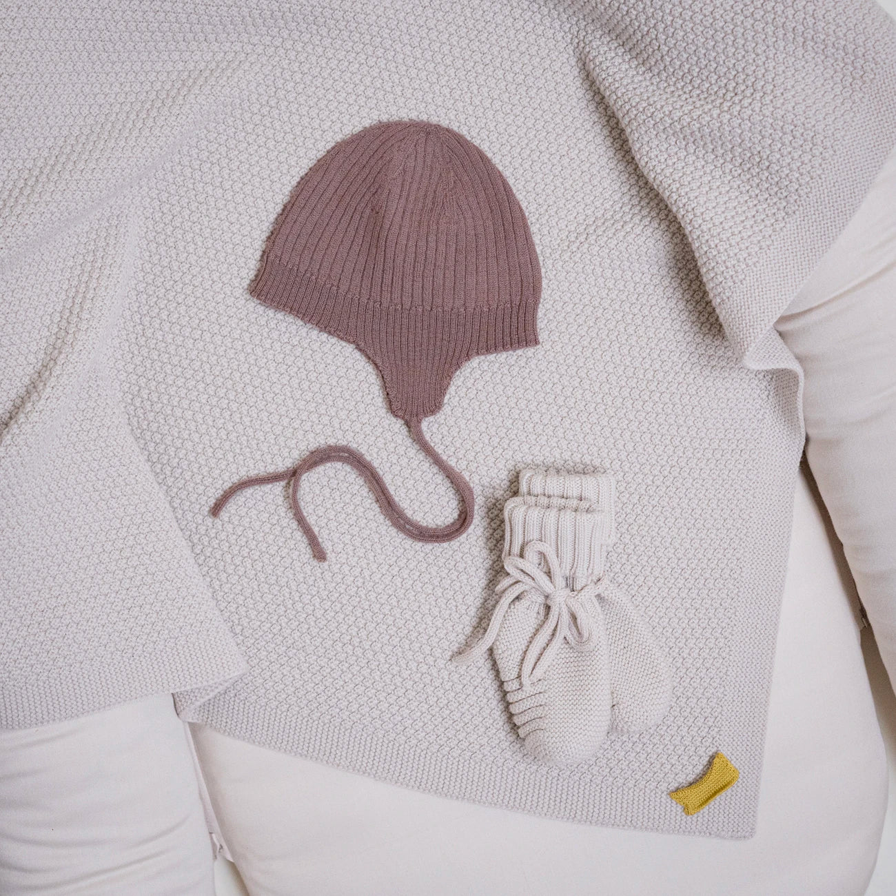 THE WOOLLY BABY BOOTIE - sand