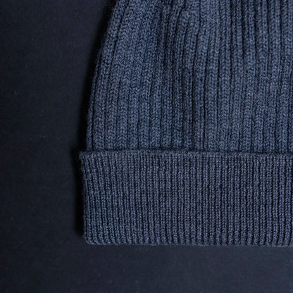 THE WOOLLY BEANIE - graphite grey