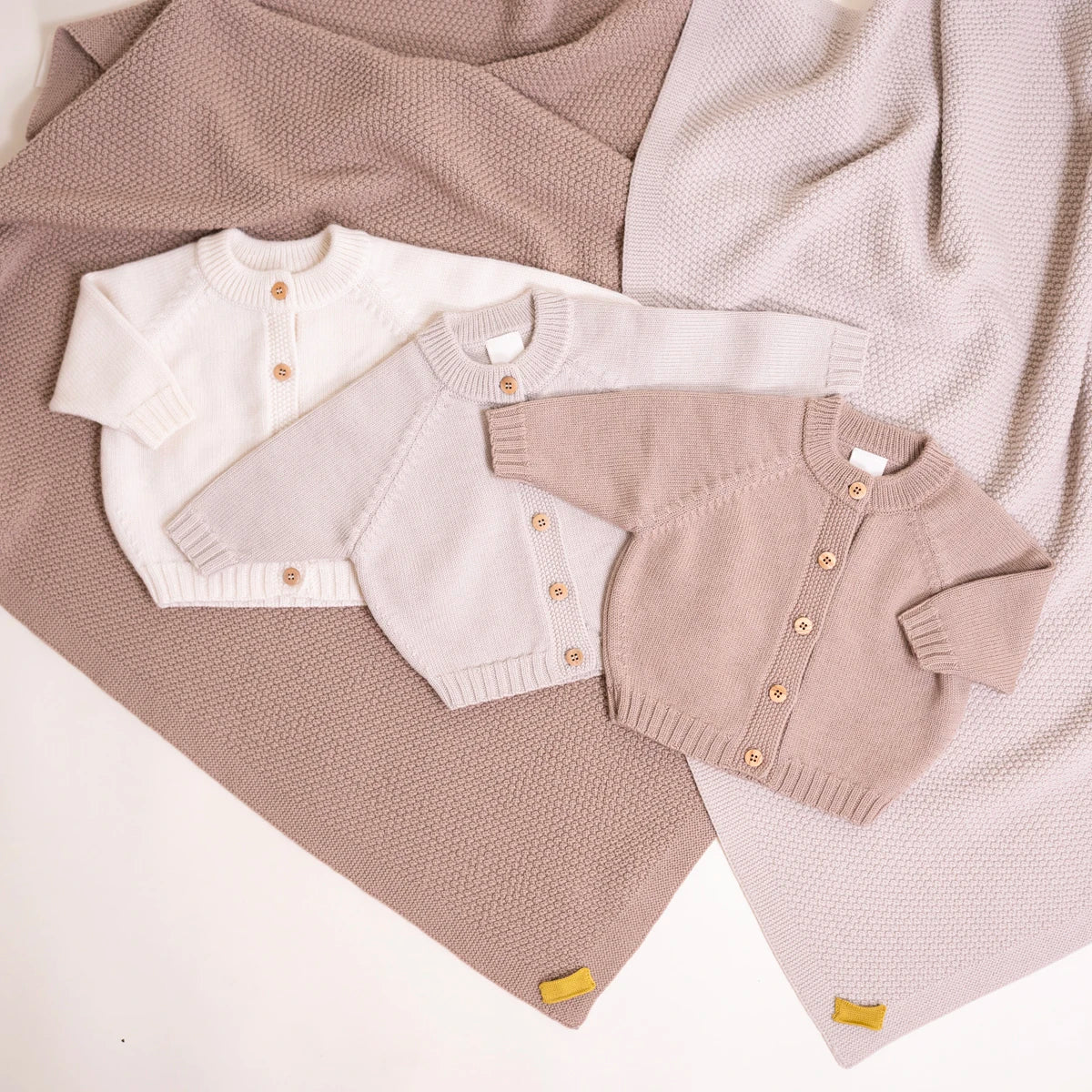 THE WOOLLY CARDIGAN - cappuccino