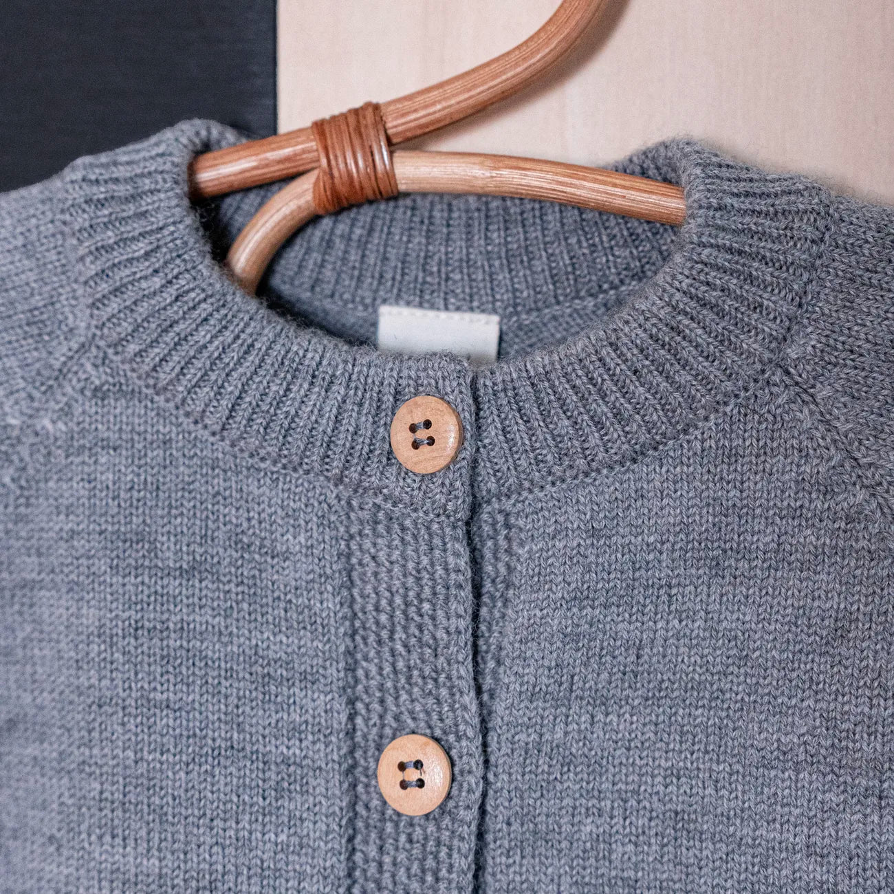 THE WOOLLY CARDIGAN - cloud grey